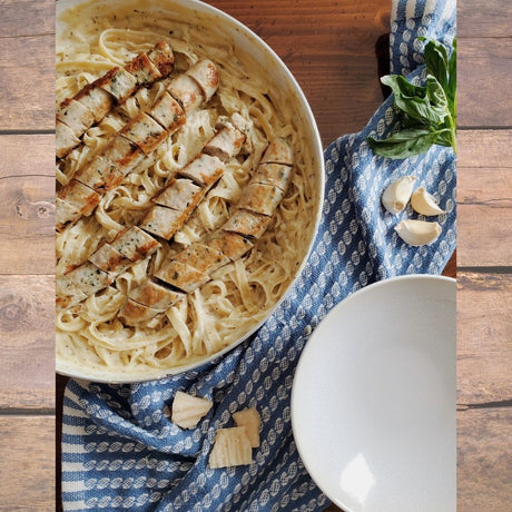 Fettuccine Alfredo with Spinach & Feta Chicken Grillers